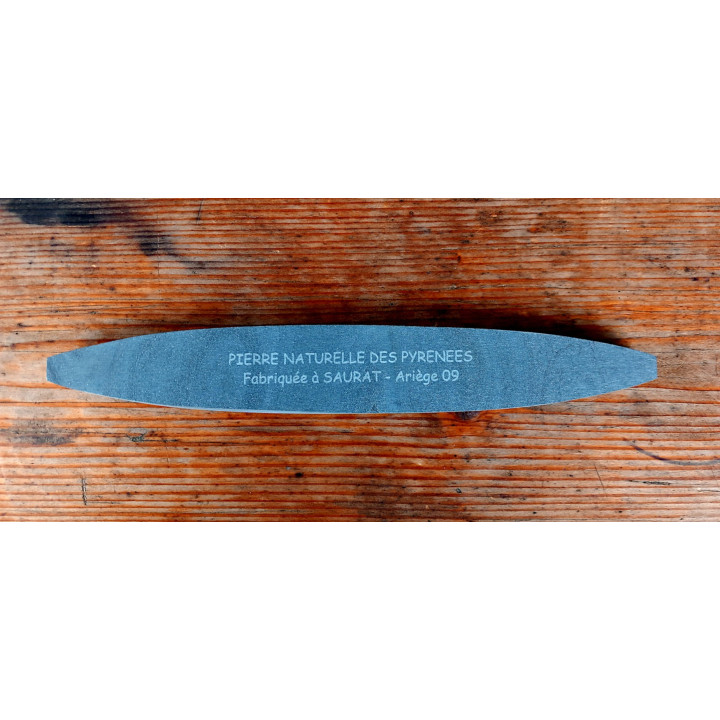 Brúsok na kosu Saurat