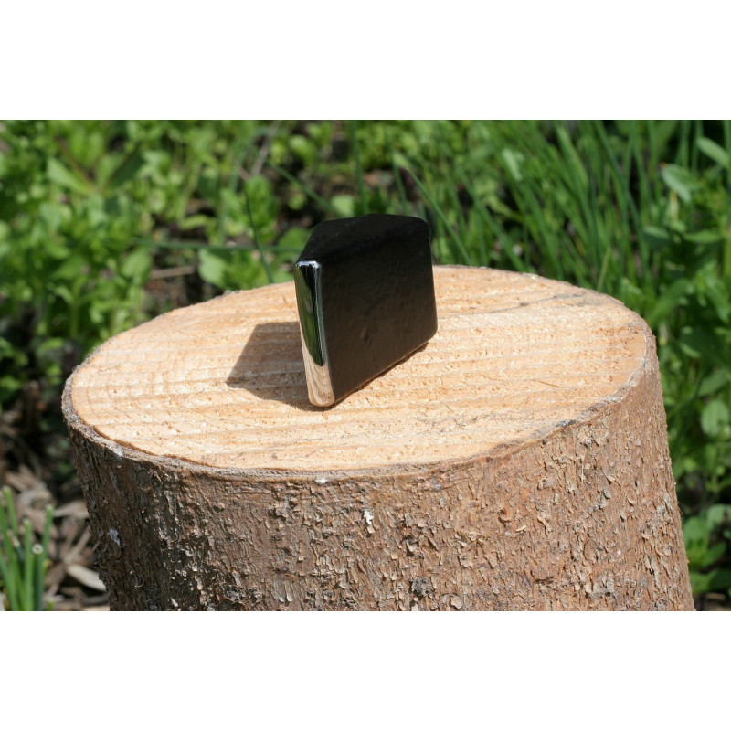 Naklepávacia babka ostrá